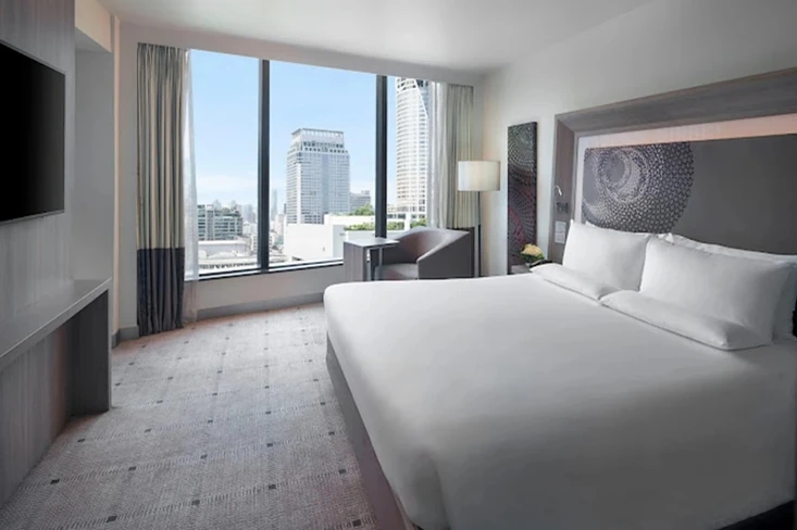 pastel hotel room same dimensions