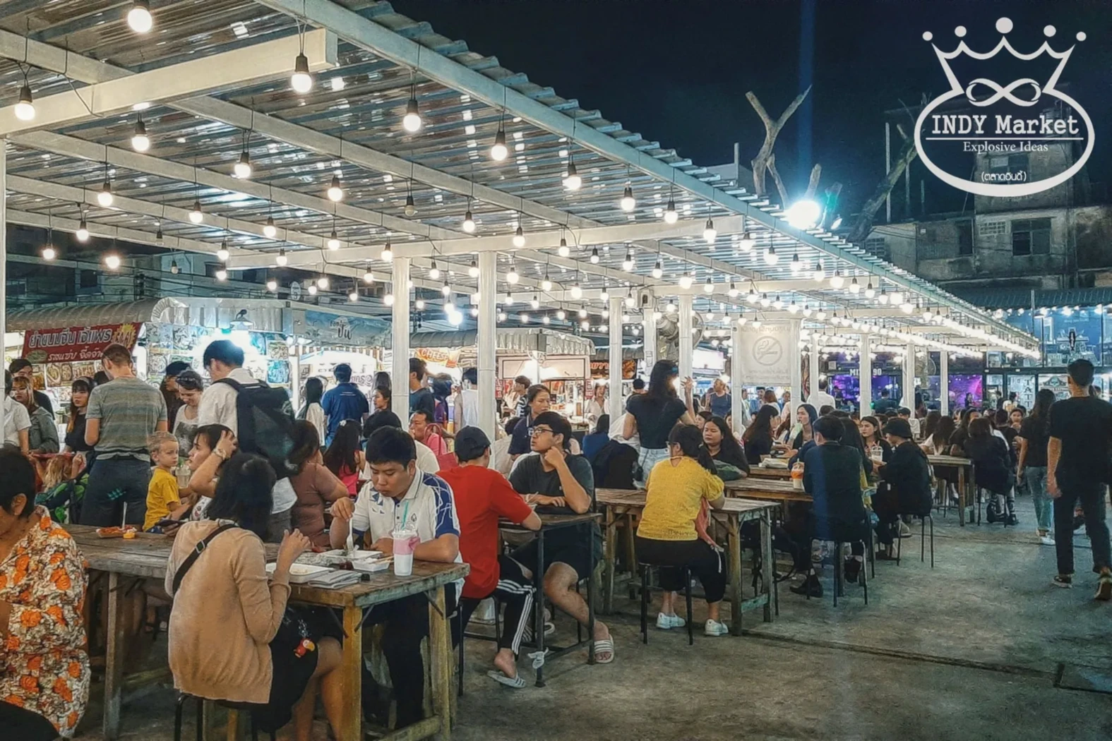 Photo of people eating at Indy Market in Bangkok.
