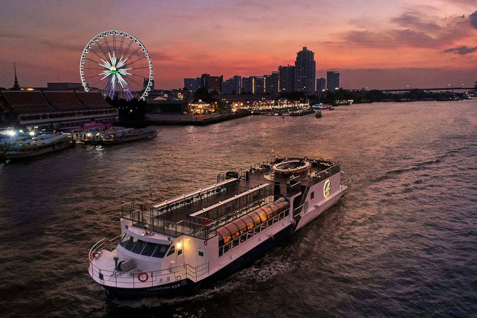 Saphron Dinner Cruise in Bangkok.